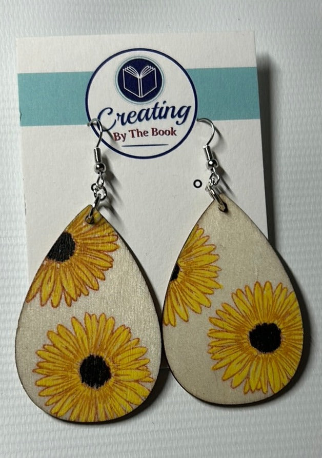 Natural Wooden Black Eyed Susan Floral Earrings